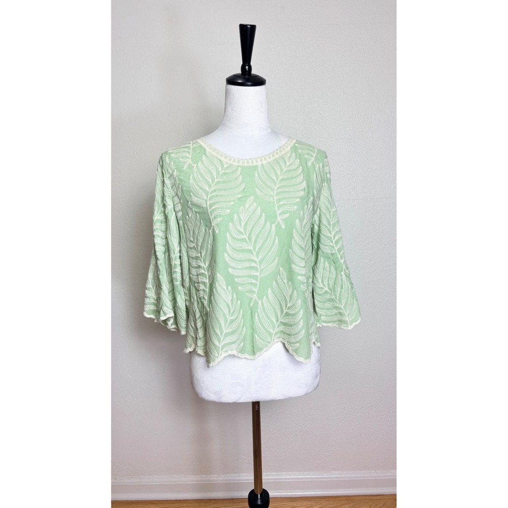 Solitare Pastel Green Floral Embroidered Flared Sleeve Top Size Small Boho Chic
